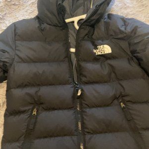 GIRLS BLACK NORTHFACE JACKET